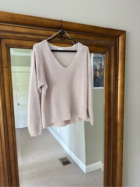 Gentle Fawn Women's V-Neck Sweater in Light Beige